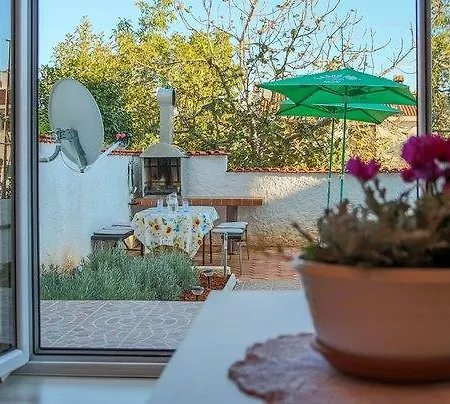 Natalia Апартаменти Пула